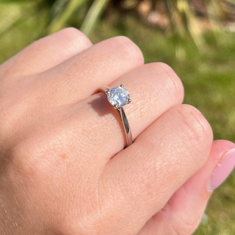 Francis & Gaye Platinum 1.09ct Round Brilliant Solitaire Ring