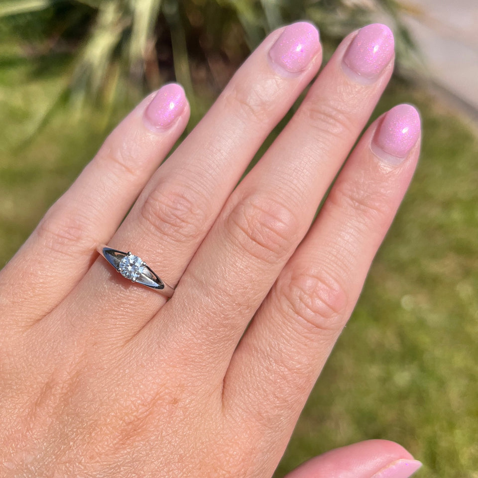 Francis & Gaye Platinum Certified Round Brilliant Diamond Ring