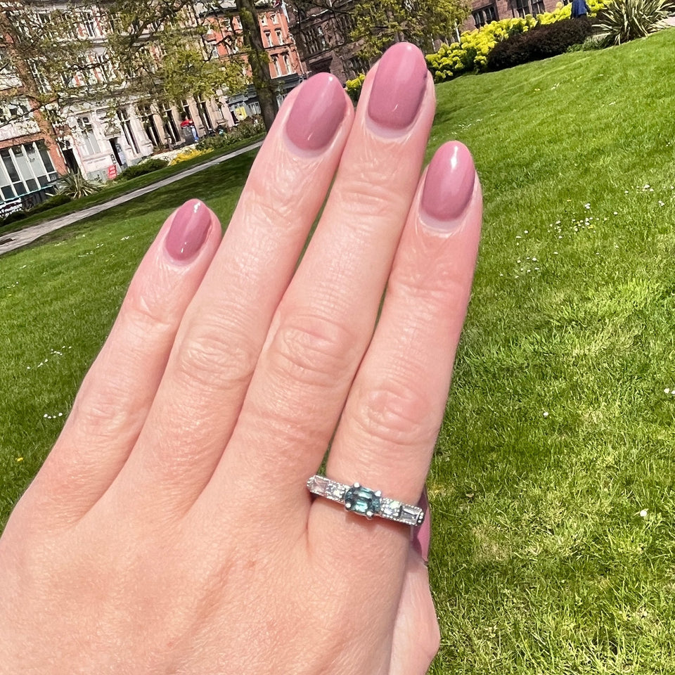 Francis & Gaye PRE-LOVED 18ct Gold Diamond and Green Stone Ring