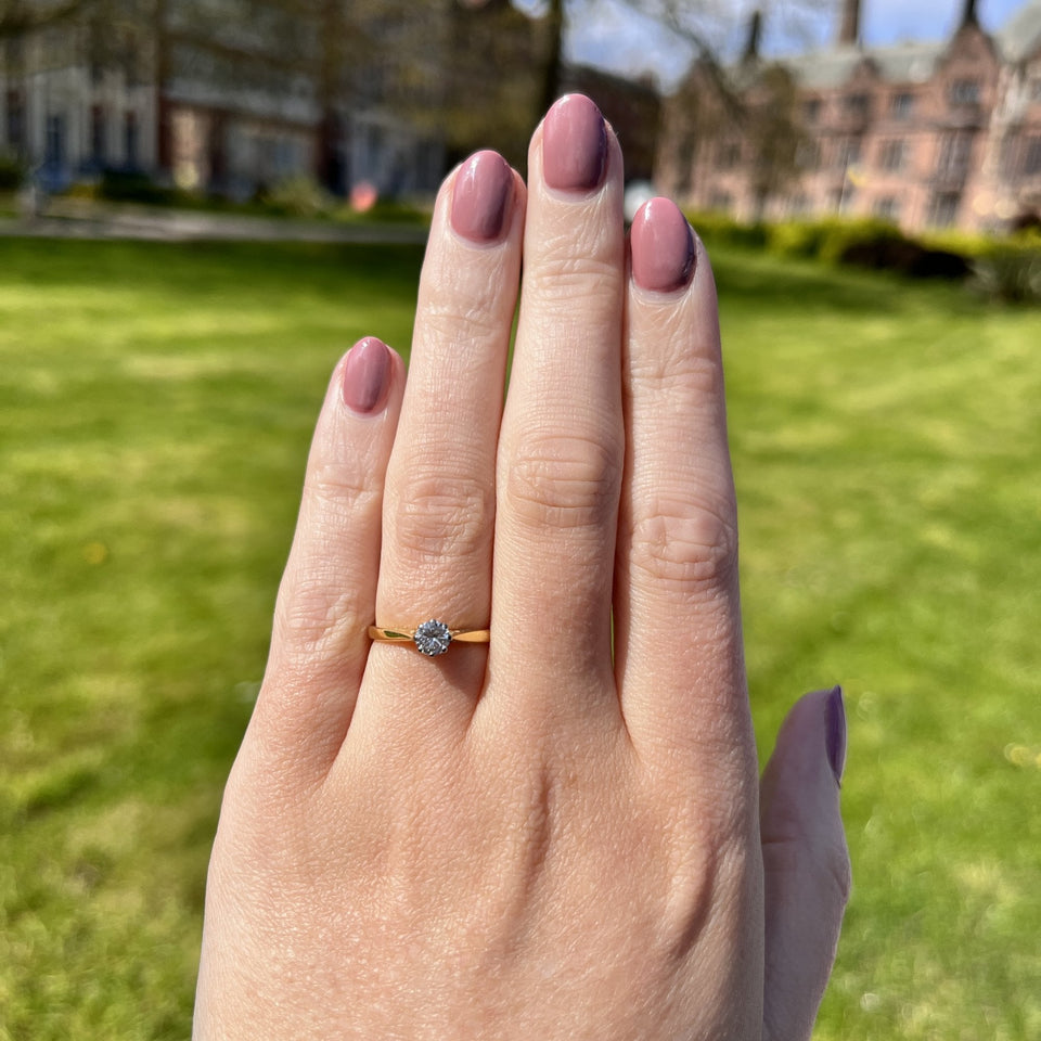 Francis & Gaye PRE-LOVED 18ct Gold Diamond Solitaire Ring