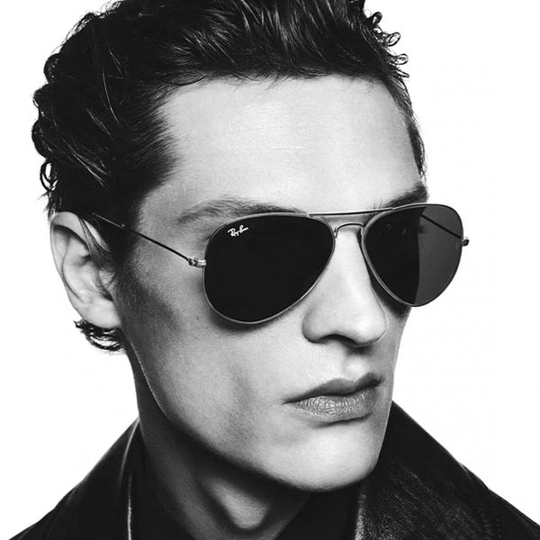 Ray-Ban AVIATOR Polished Black On Arista With Blue Vintage Gradient Black Lenses