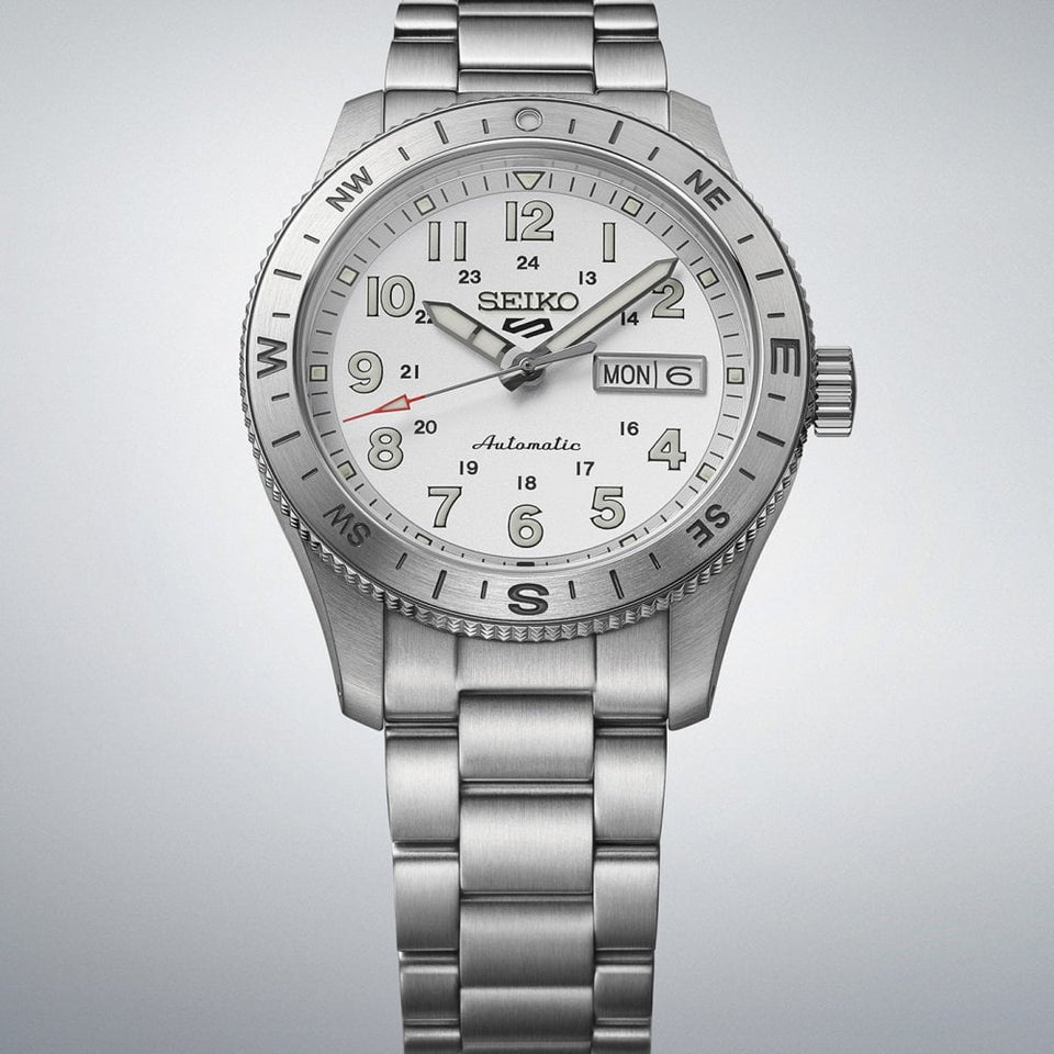 Seiko 5 Sports Men's Field In White Ensign Automatic Bracelet Watch