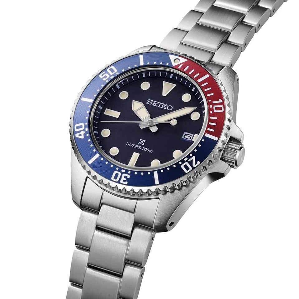 Seiko Prospex Men's Blue-Red Solar Diver's Watch