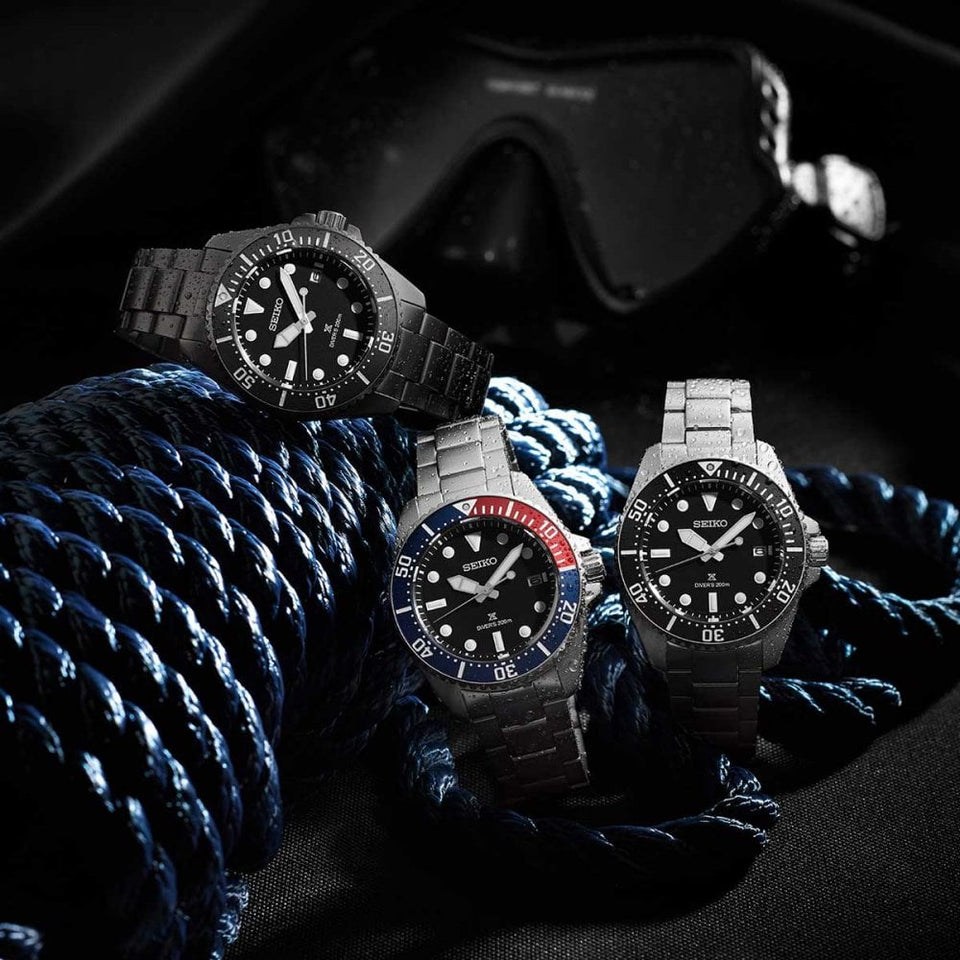 Seiko Prospex Men's Blue-Red Solar Diver's Watch