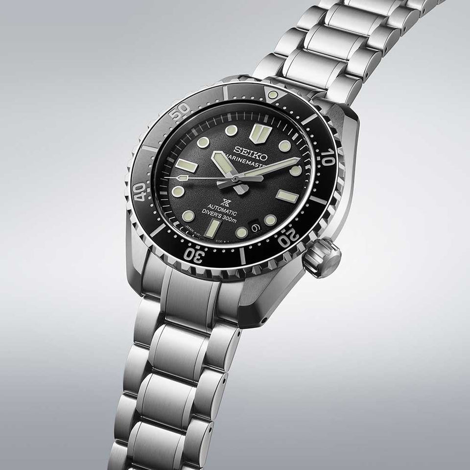 Seiko Prospex Men's High Contrast Black Marinemaster 1968 Reinterpretation Diver's Watch
