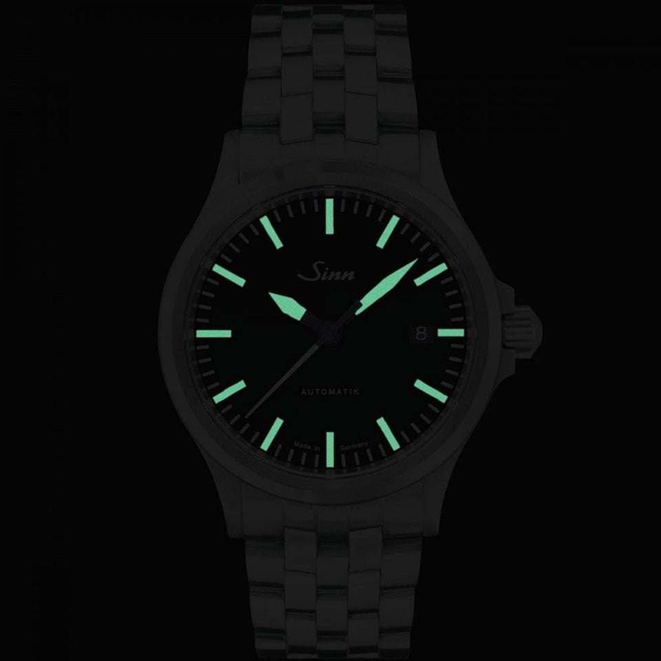 Sinn Men's 556 I RS 38.5mm Fine Link Automatic Watch