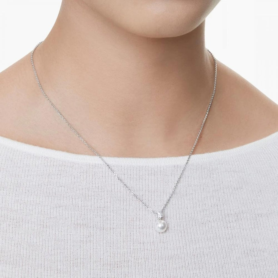 Swarovski Matrix Round Cut Stone Set Pearl Necklace
