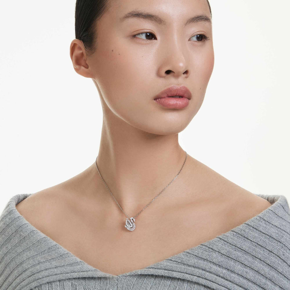 Swarovski Mixed Cuts Stone Swan Necklace
