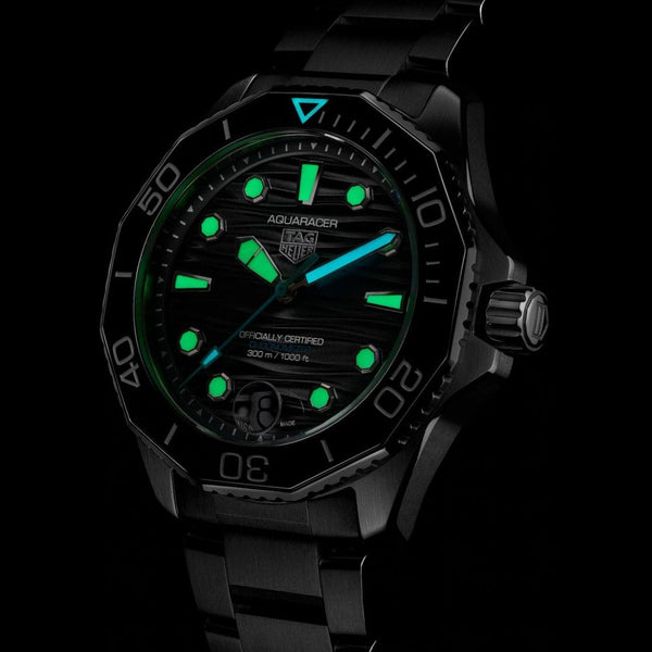 TAG Heuer Men's Aquaracer Professional 300 Black Dial Divers Bracelet Watch