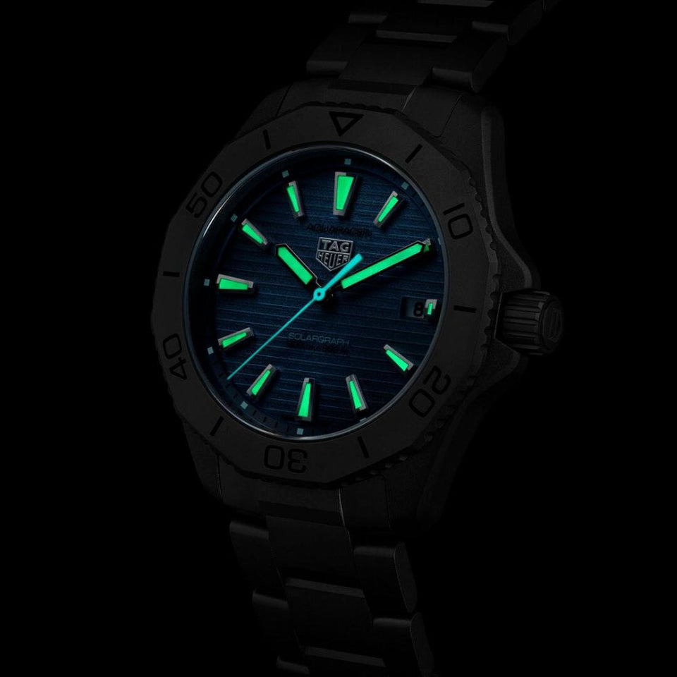 TAG Heuer Men's Professional 200 Solargraph 40mm Titanium Watch